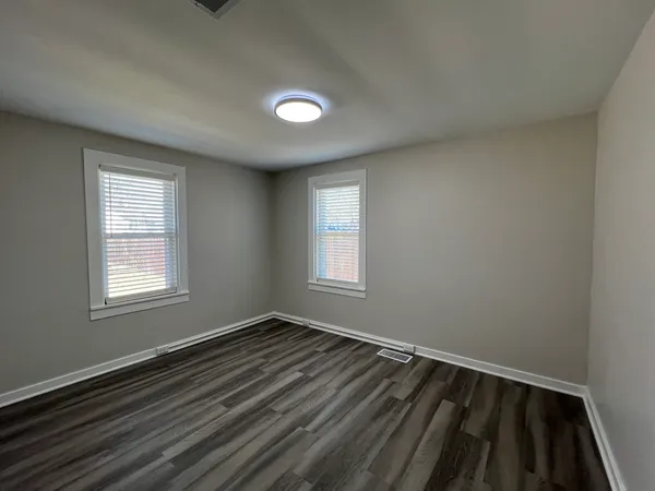 $2,100 | 407 Abe Street, Plano, IL 60545