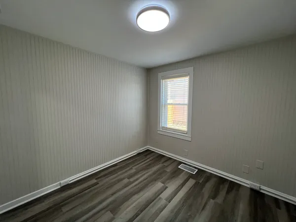 $2,100 | 407 Abe Street, Plano, IL 60545