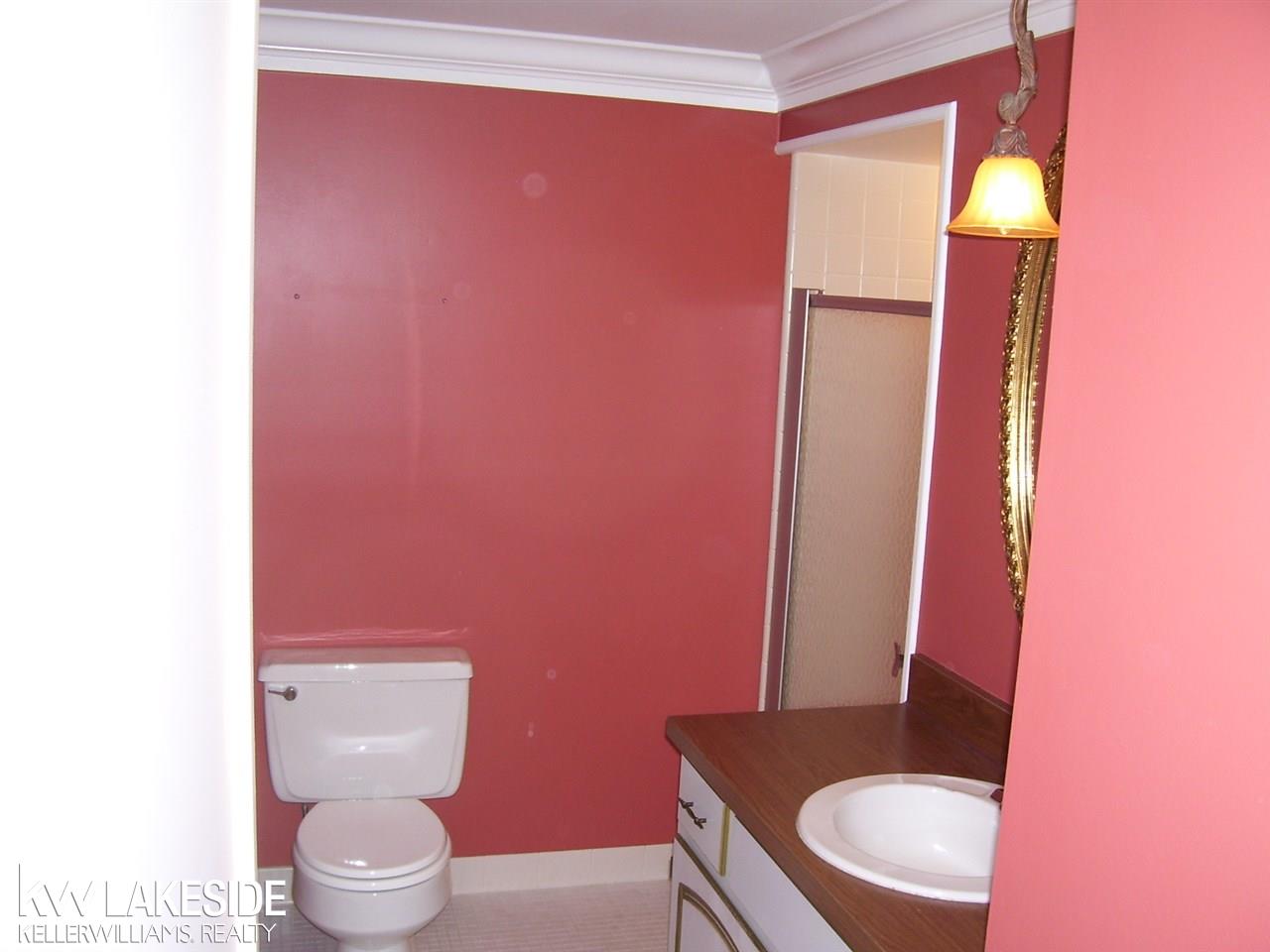 1079 Hemlock Drive Rochester, MI 48307 - Photo 25 of 43