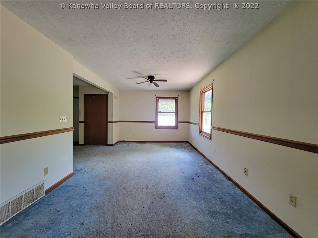 323 3rd Avenue Ripley, WV 25271 - Photo 4 of 18 Gallery Image 4