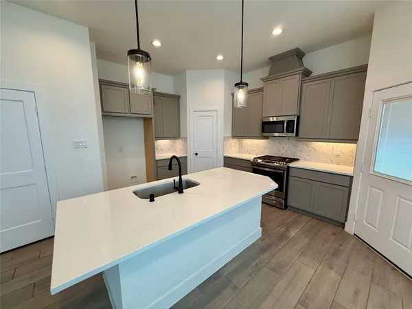 $2,399 | 12946 Rio Mariano Lane, Cypress, TX 77433