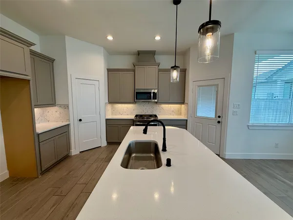 $2,399 | 12946 Rio Mariano Lane, Cypress, TX 77433