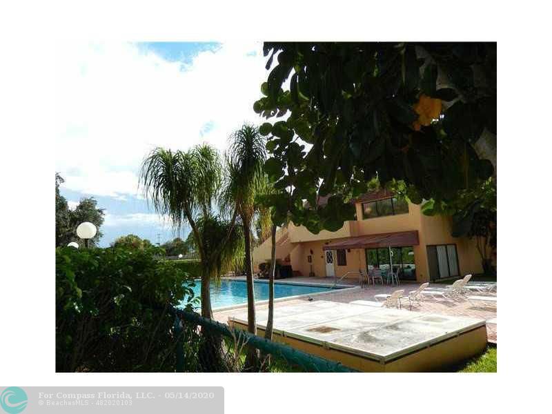 430 Commodore Drive, Unit 206 Plantation, FL 33325 - Photo 5 of 13 Exterior Front