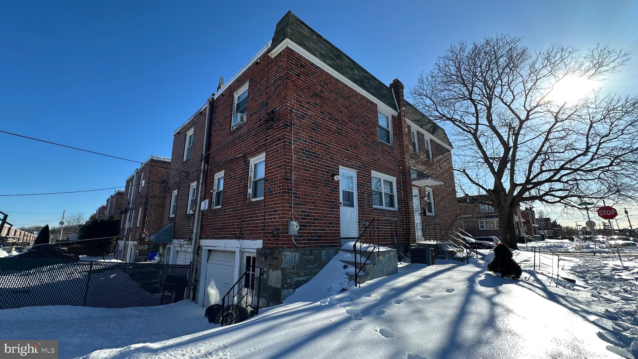 1701 Bergen Street Philadelphia, PA 19152 - Photo 2 of 25