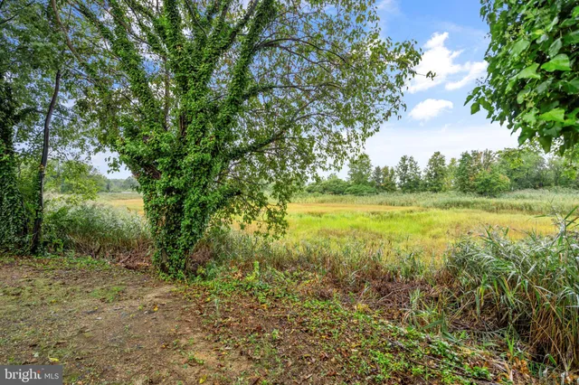 $215,000 | 32 Bayshore Mobile Manor, Keyport, NJ 07735