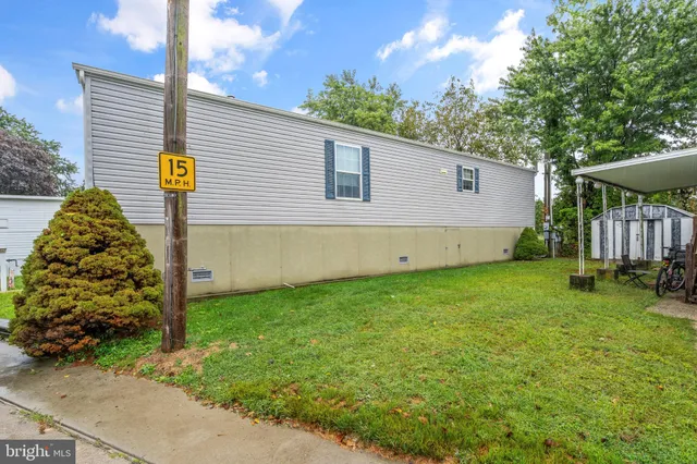 $215,000 | 32 Bayshore Mobile Manor, Keyport, NJ 07735