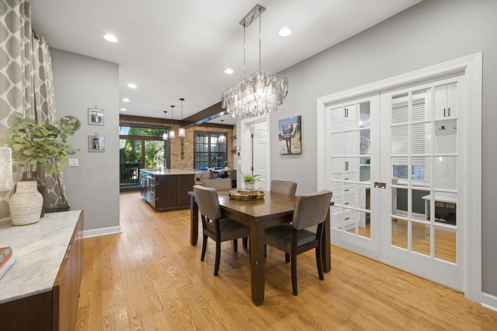 706 South Ada Street Chicago, IL 60607 - Photo 8 of 30