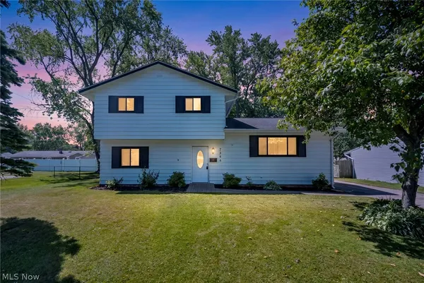 $270,000 | 7386 Primrose Drive, Mentor-on-the-Lake, OH 44060