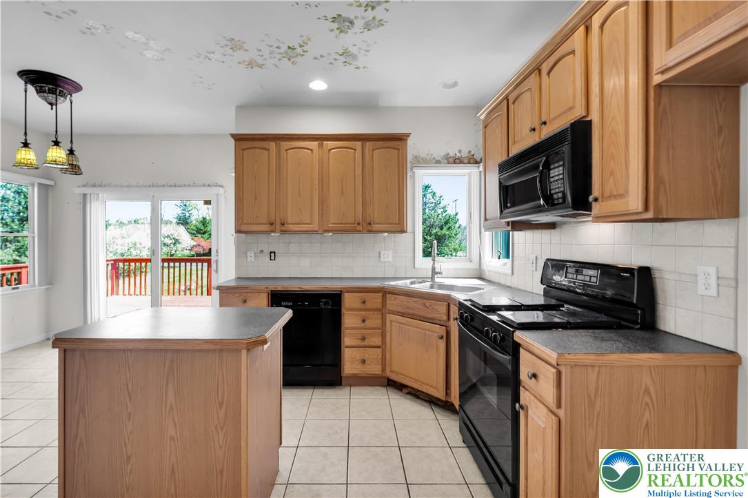 1465 Deer Path Road Easton, PA 18040 - Photo 13 of 34