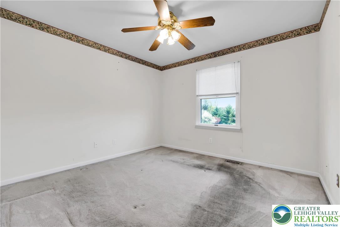 1465 Deer Path Road Easton, PA 18040 - Photo 25 of 34