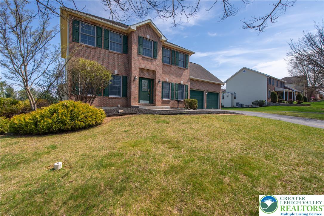 1465 Deer Path Road Easton, PA 18040 - Photo 3 of 34