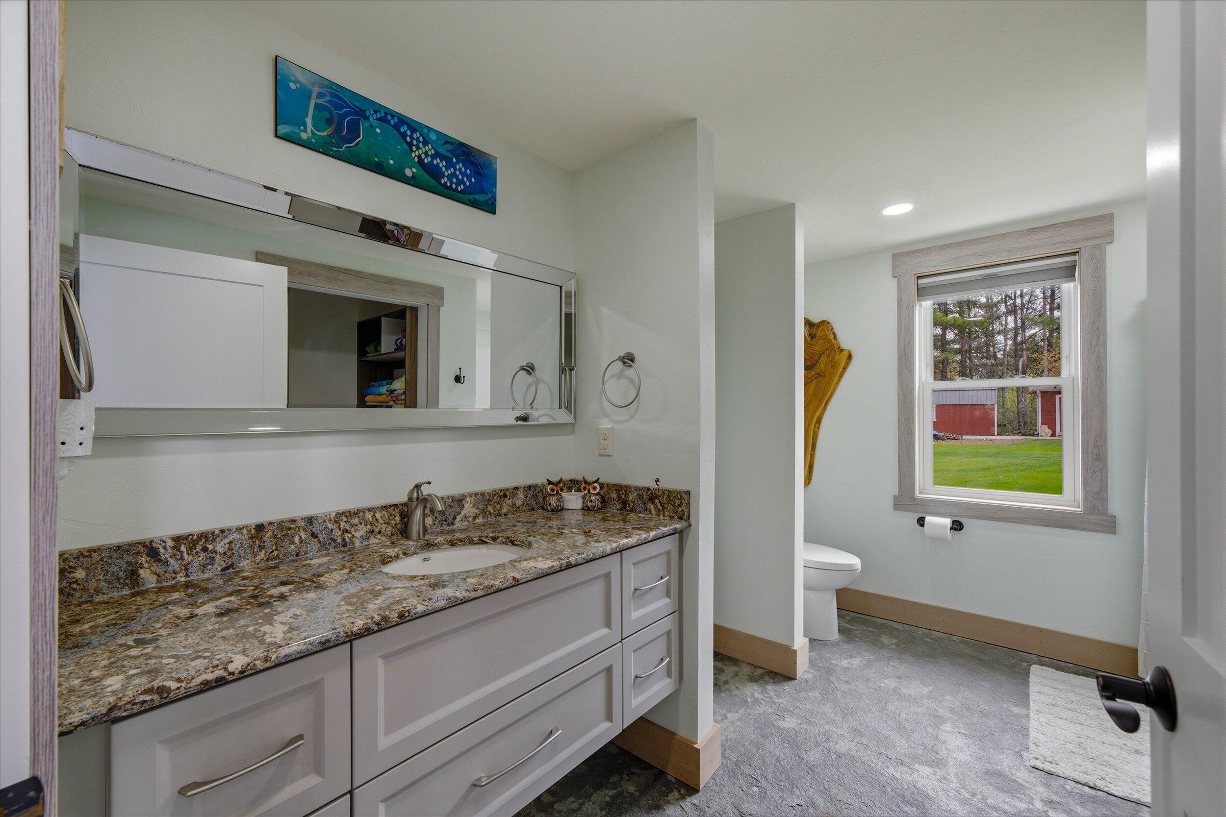890 County Highway Kewaskum, WI 53040 - Photo 11 of 40 Pool bath with shower