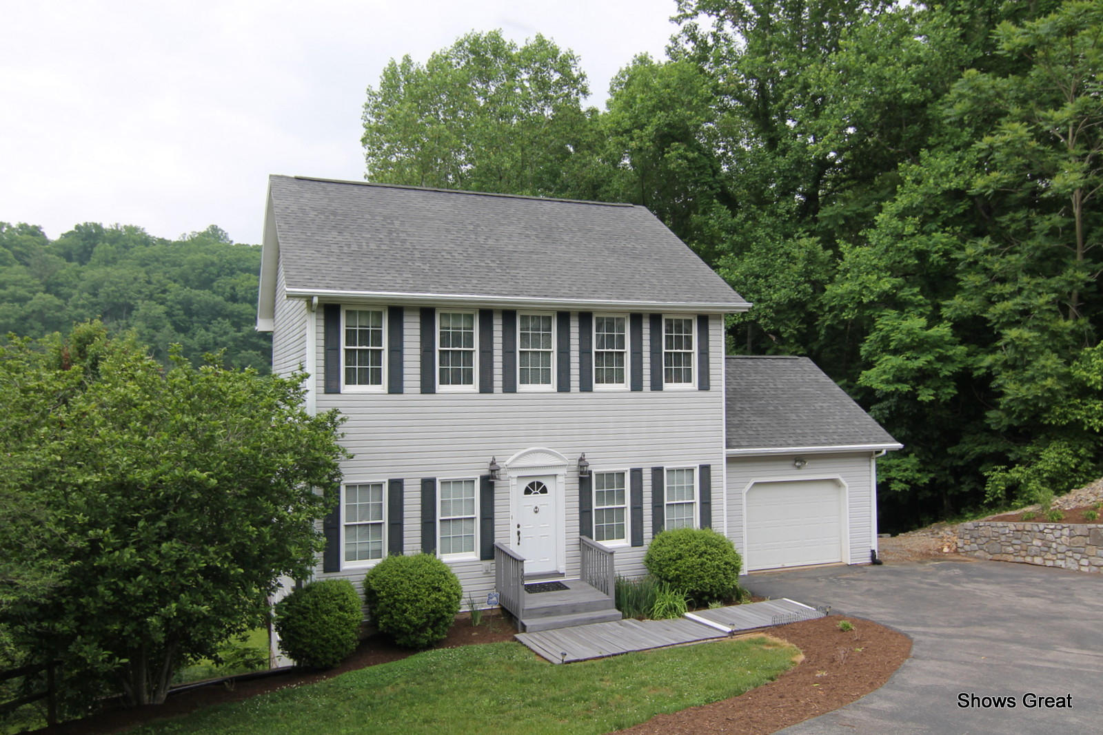 500 Lakeshore Terrace Road Hardy, VA 24101 - Photo 2 of 57 Front View