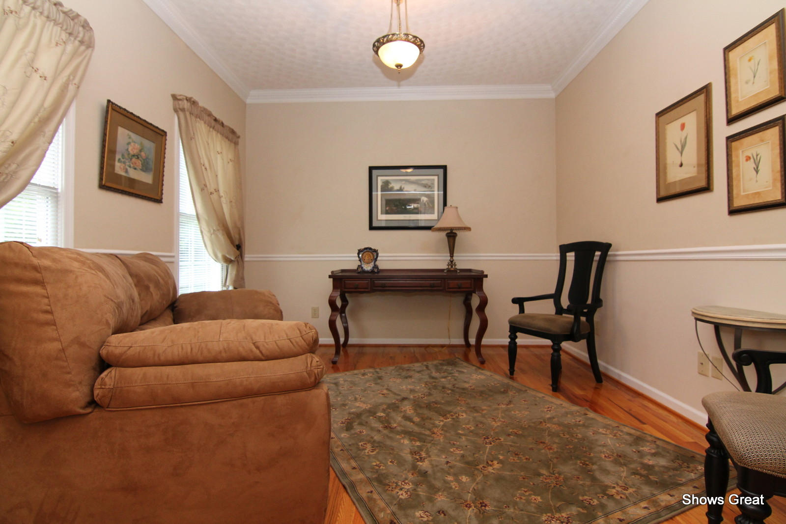 500 Lakeshore Terrace Road Hardy, VA 24101 - Photo 3 of 57 Living Room