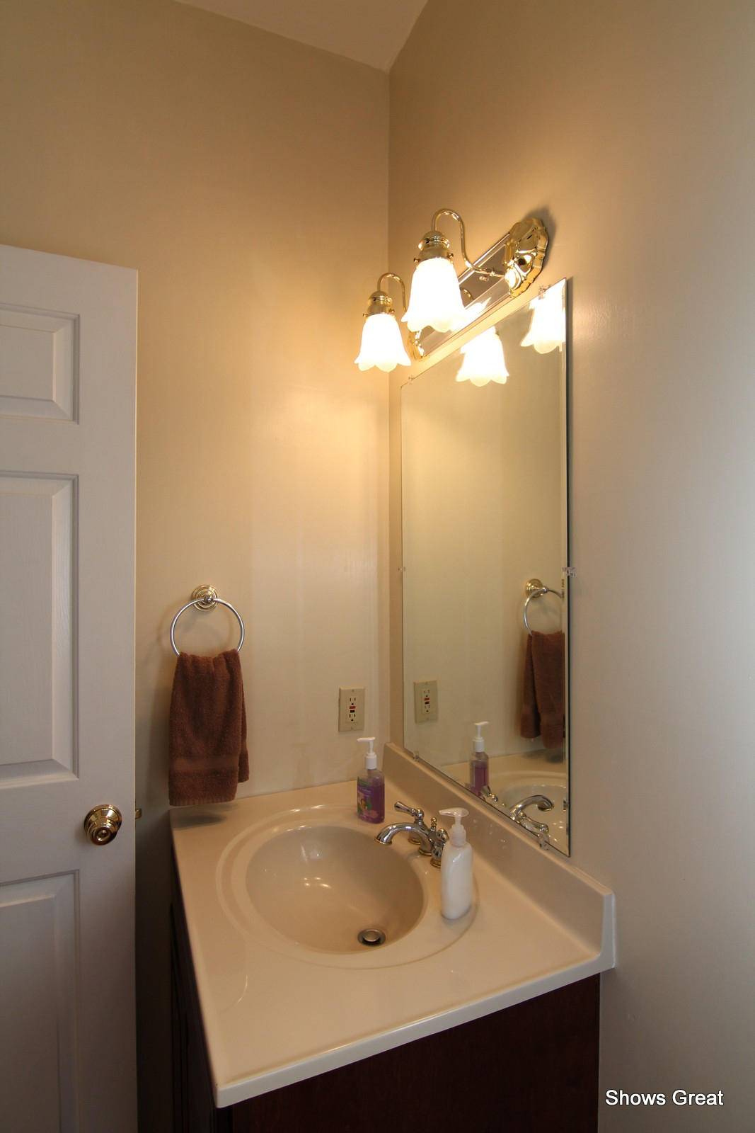 500 Lakeshore Terrace Road Hardy, VA 24101 - Photo 6 of 57 Half Bath