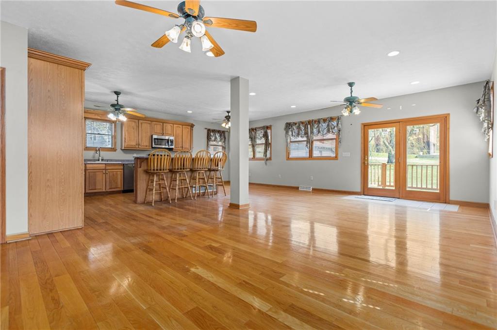 6135 Library Road Bethel Park, PA 15102 - Photo 6 of 25 Gallery Image 6