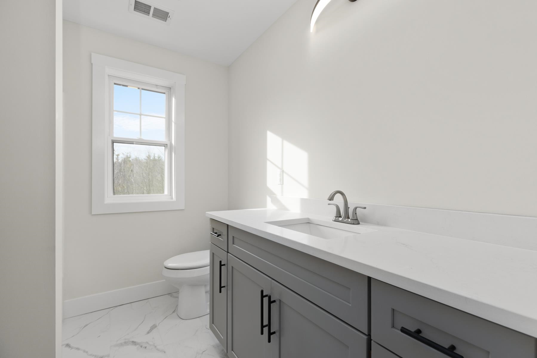 46 Lovell Road Stratham, NH 03885 - Photo 17 of 40