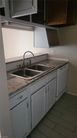 $1,100 | 4021 Whirlaway Court, Unit H, Clemmons, NC 27012