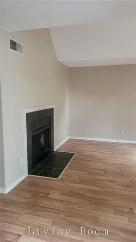 $1,100 | 4021 Whirlaway Court, Unit H, Clemmons, NC 27012