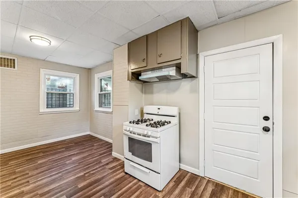 $119,999 | 2734 Park Avenue, Kansas City, MO 64109