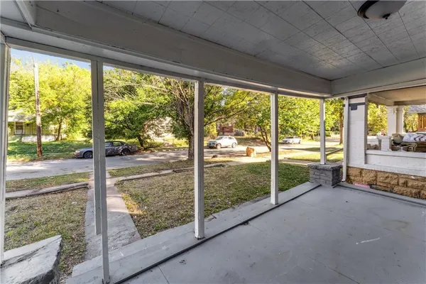 $119,999 | 2734 Park Avenue, Kansas City, MO 64109