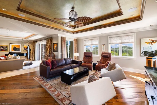 $4,750,000 | 1400 Gulf Shore Boulevard North, Unit 201, Naples, FL 34102