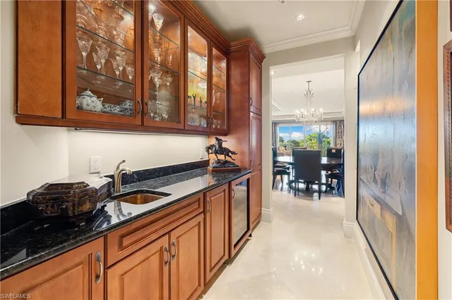 $4,750,000 | 1400 Gulf Shore Boulevard North, Unit 201, Naples, FL 34102