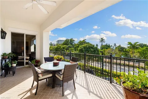 $3,750,000 | 1400 Gulf Shore Boulevard North, Unit 201, Naples, FL 34102