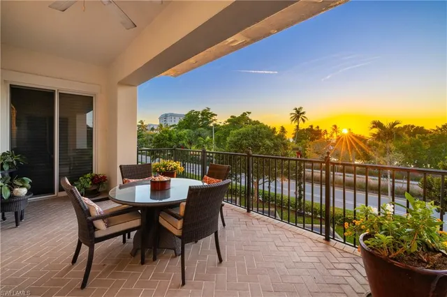 $4,750,000 | 1400 Gulf Shore Boulevard North, Unit 201, Naples, FL 34102