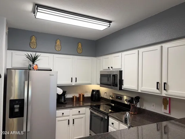 $2,200 | 20100 North 78th Place, Unit 1135, Scottsdale, AZ 85255