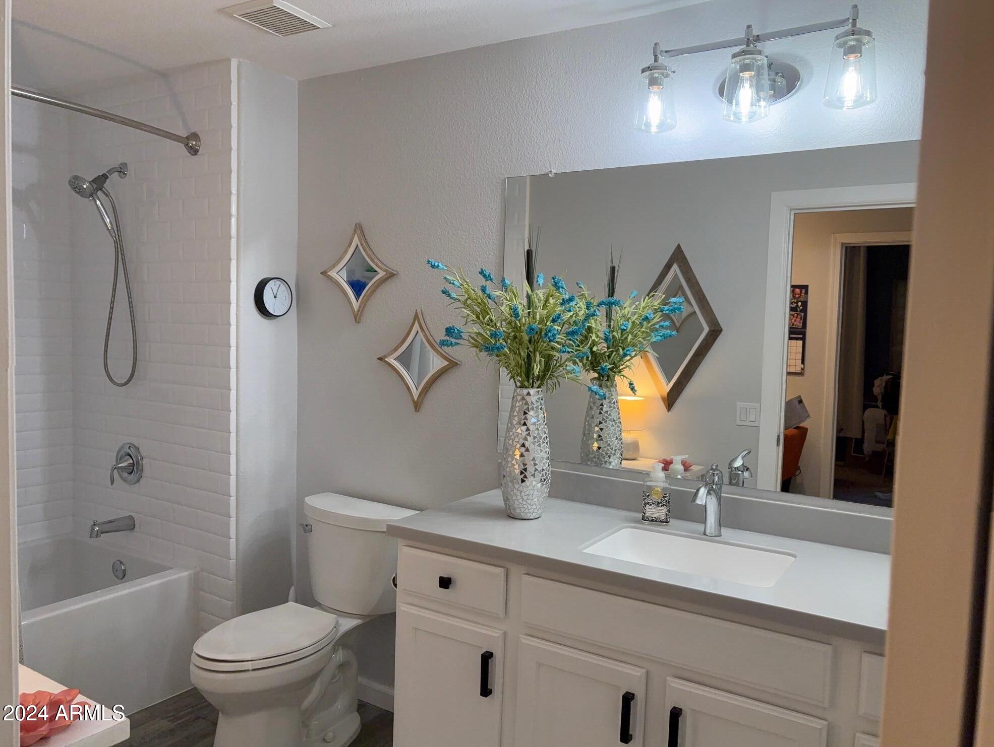 20100 North 78th Place, Unit 1135 Scottsdale, AZ 85255 - Photo 7 of 19 image2