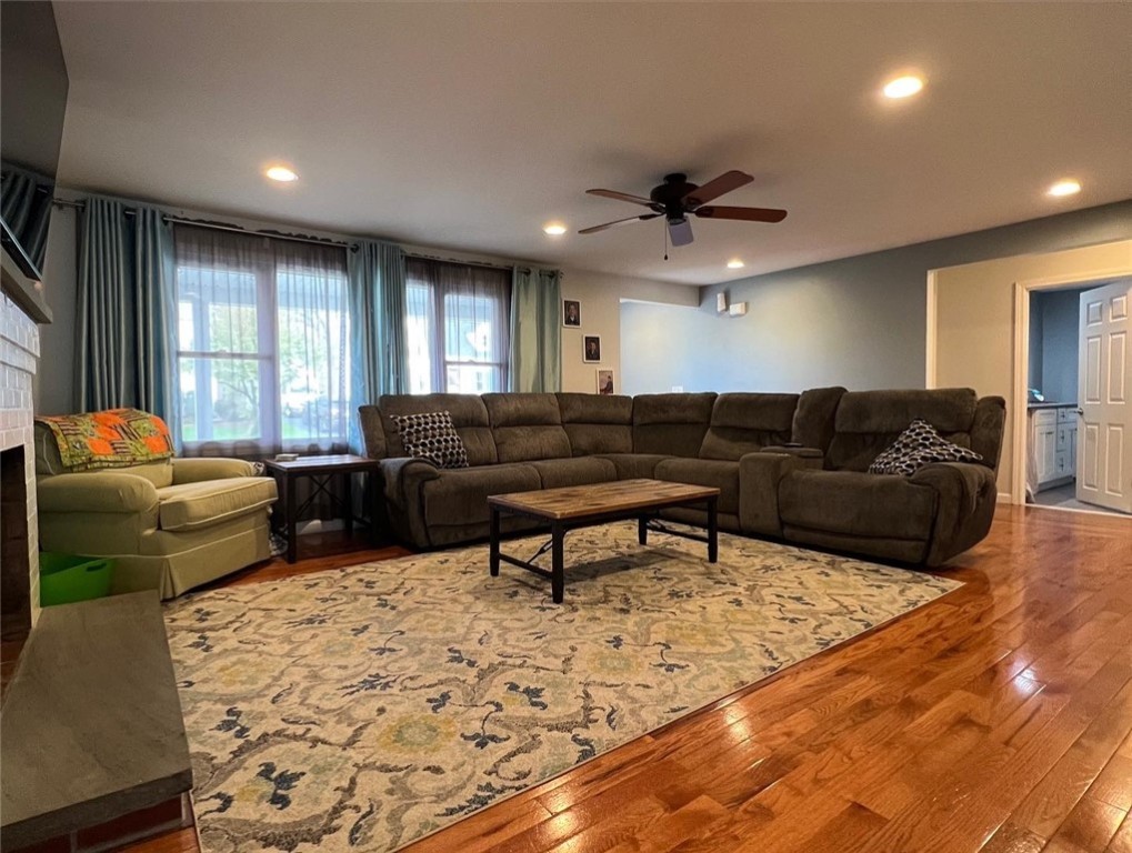 76 Seba Kent Road Pawtucket, RI 02861 - Photo 10 of 32 Gallery Image 10