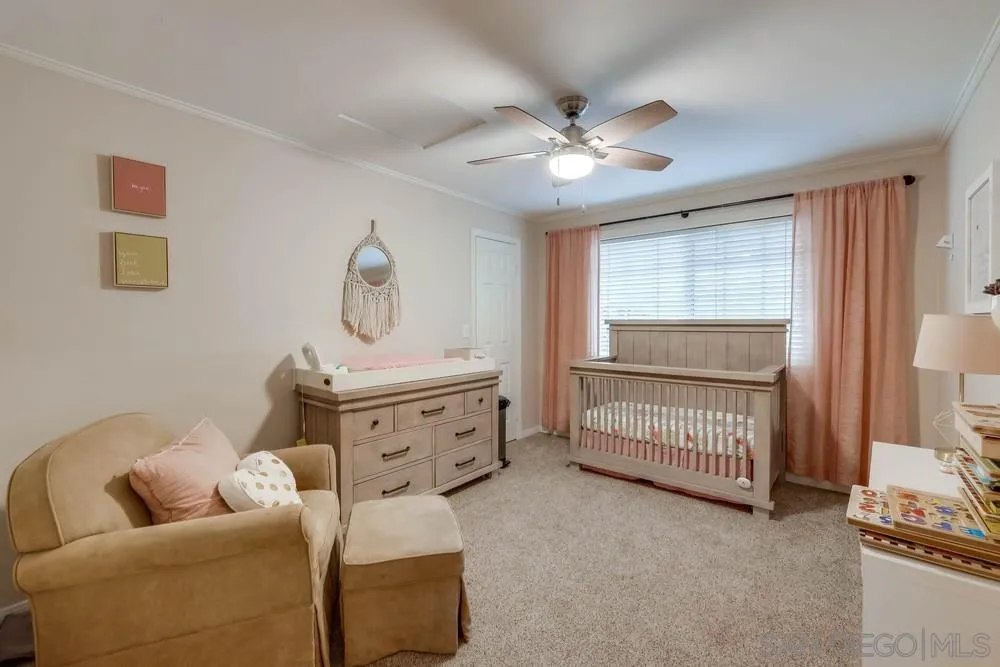 9036 Lemon Avenue La Mesa, CA 91941 - Photo 25 of 28 a living room with furniture