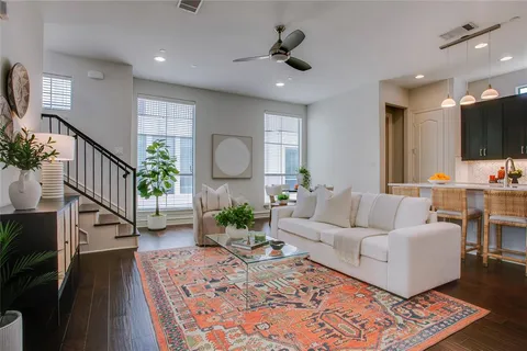 $439,000 | 2100 North Fitzhugh Avenue, Unit H, Dallas, TX 75204