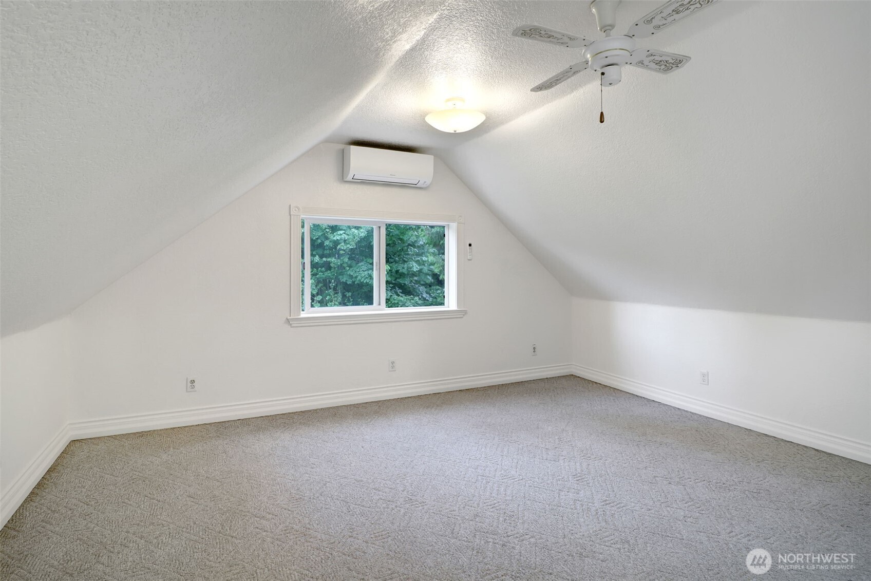 14902 Turner Road Southeast Rainier, WA 98576 - Photo 19 of 40
