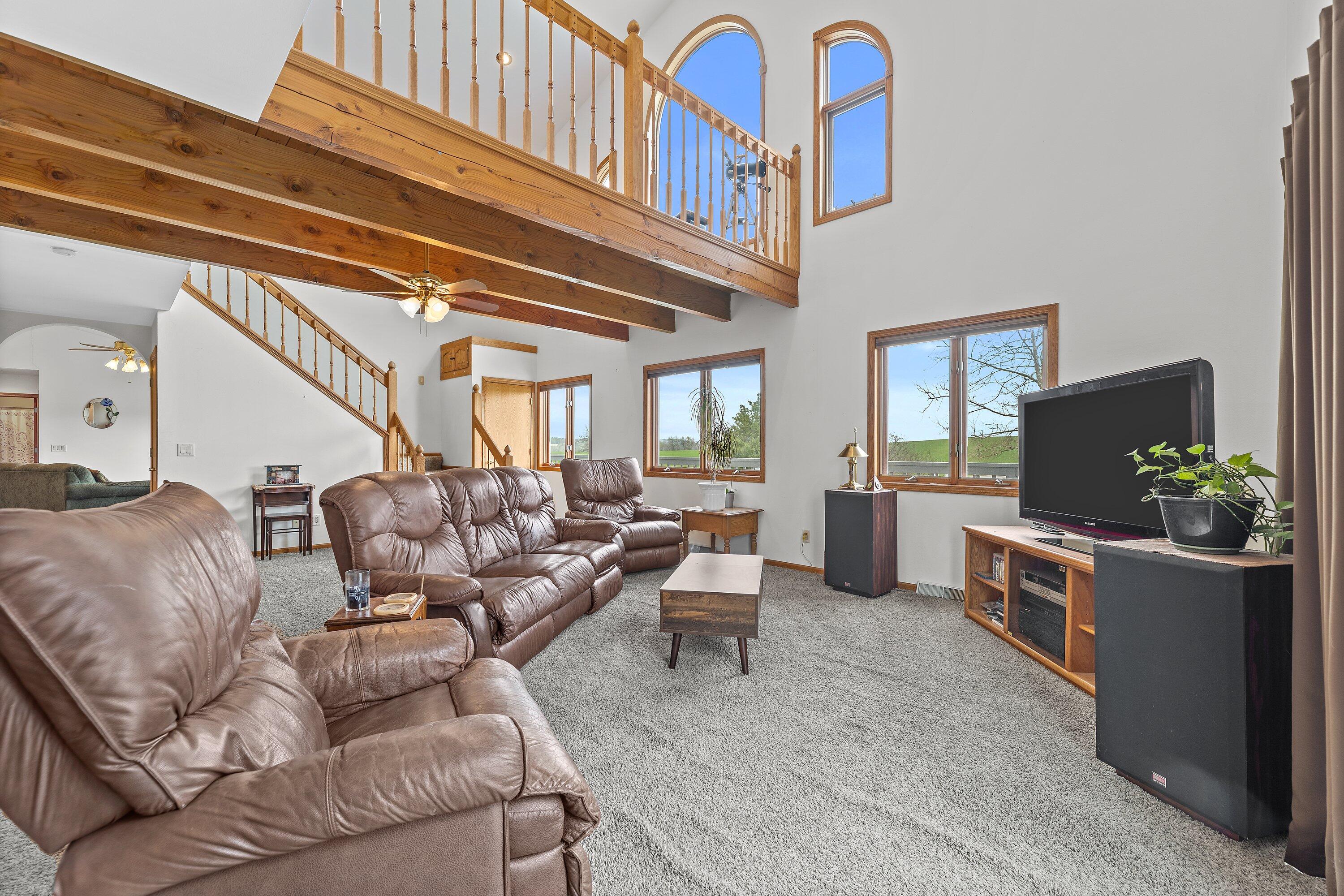 7293 Aurora Road West Bend, WI 53090 - Photo 13 of 95 juliette balcony