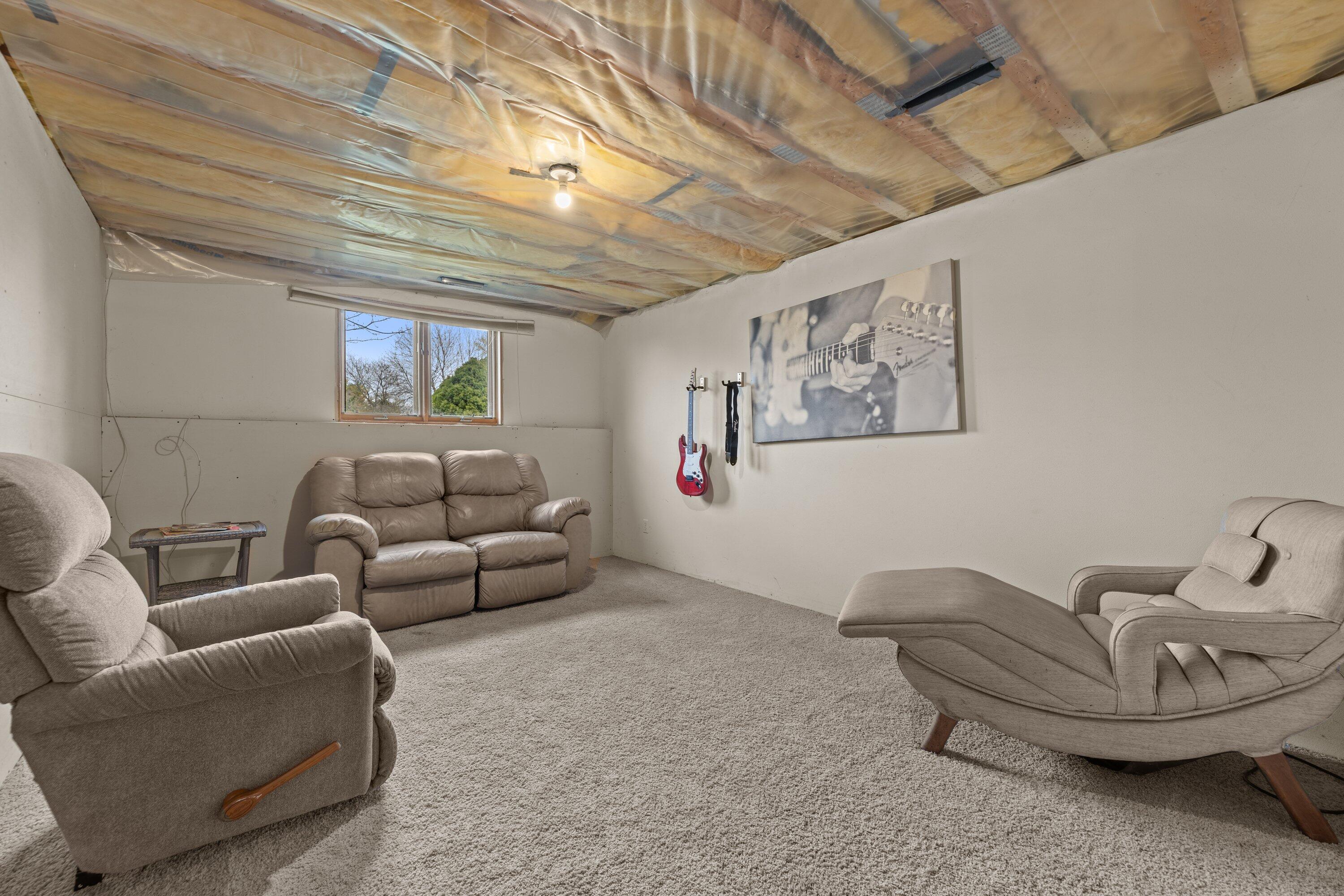 7293 Aurora Road West Bend, WI 53090 - Photo 75 of 95 bedroom 6 lower