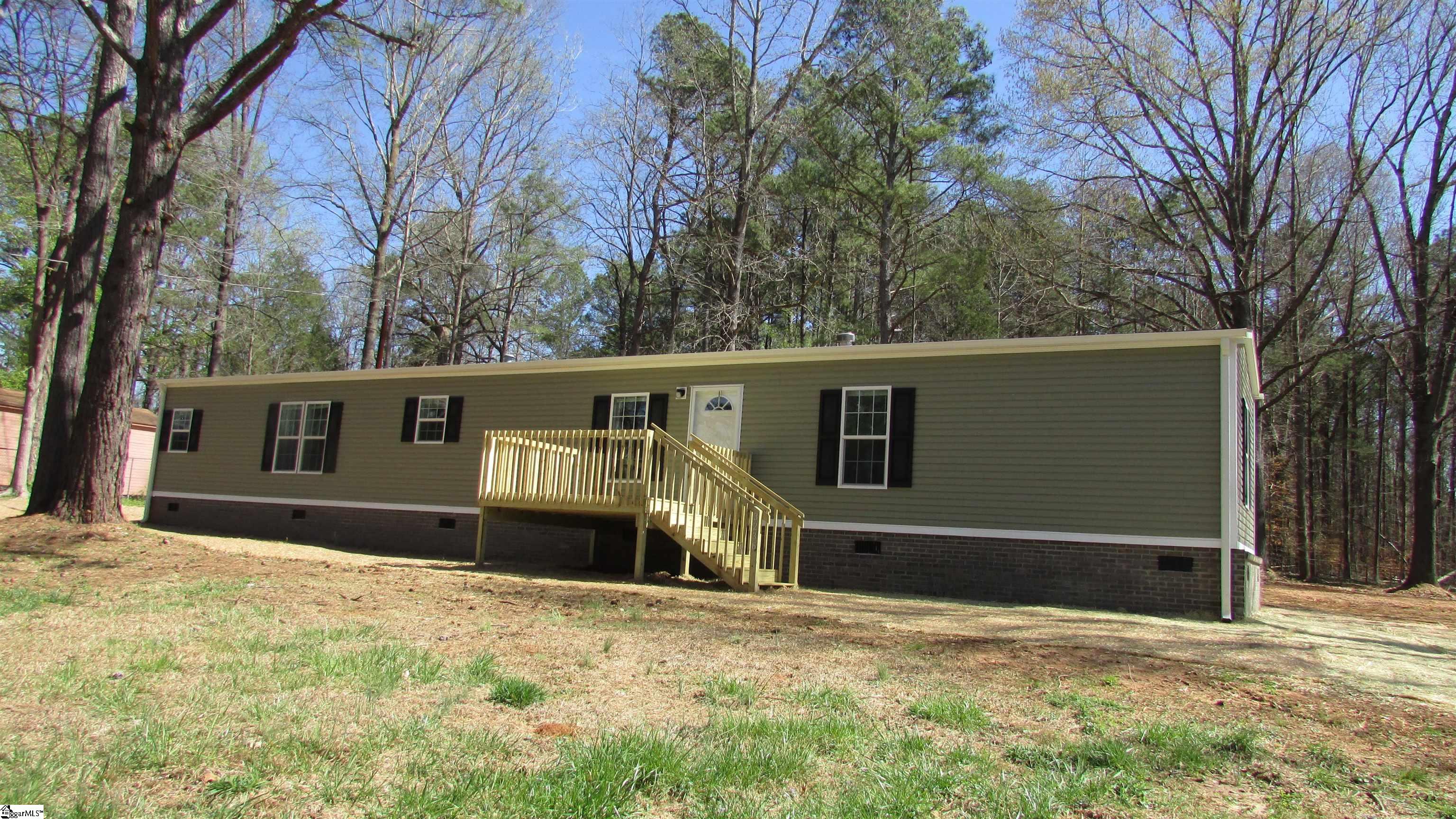 3236 State Rd S-30-309 Laurens, SC 29360 - Photo 2 of 20