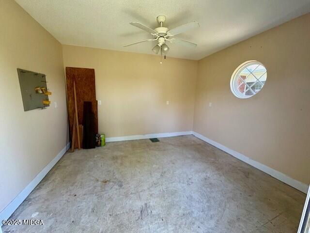 304 Stonebrook Circle Byron, GA 31008 - Photo 22 of 29 an empty room with a window