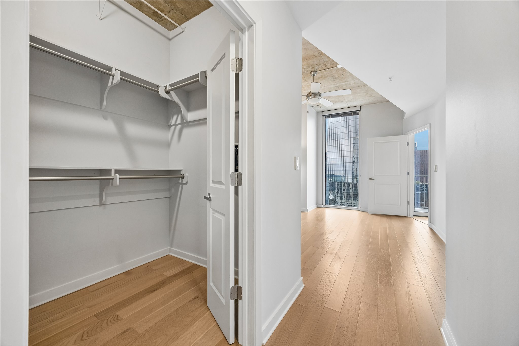 360 Nueces Street, Unit 2005 Austin, TX 78701 - Photo 10 of 35