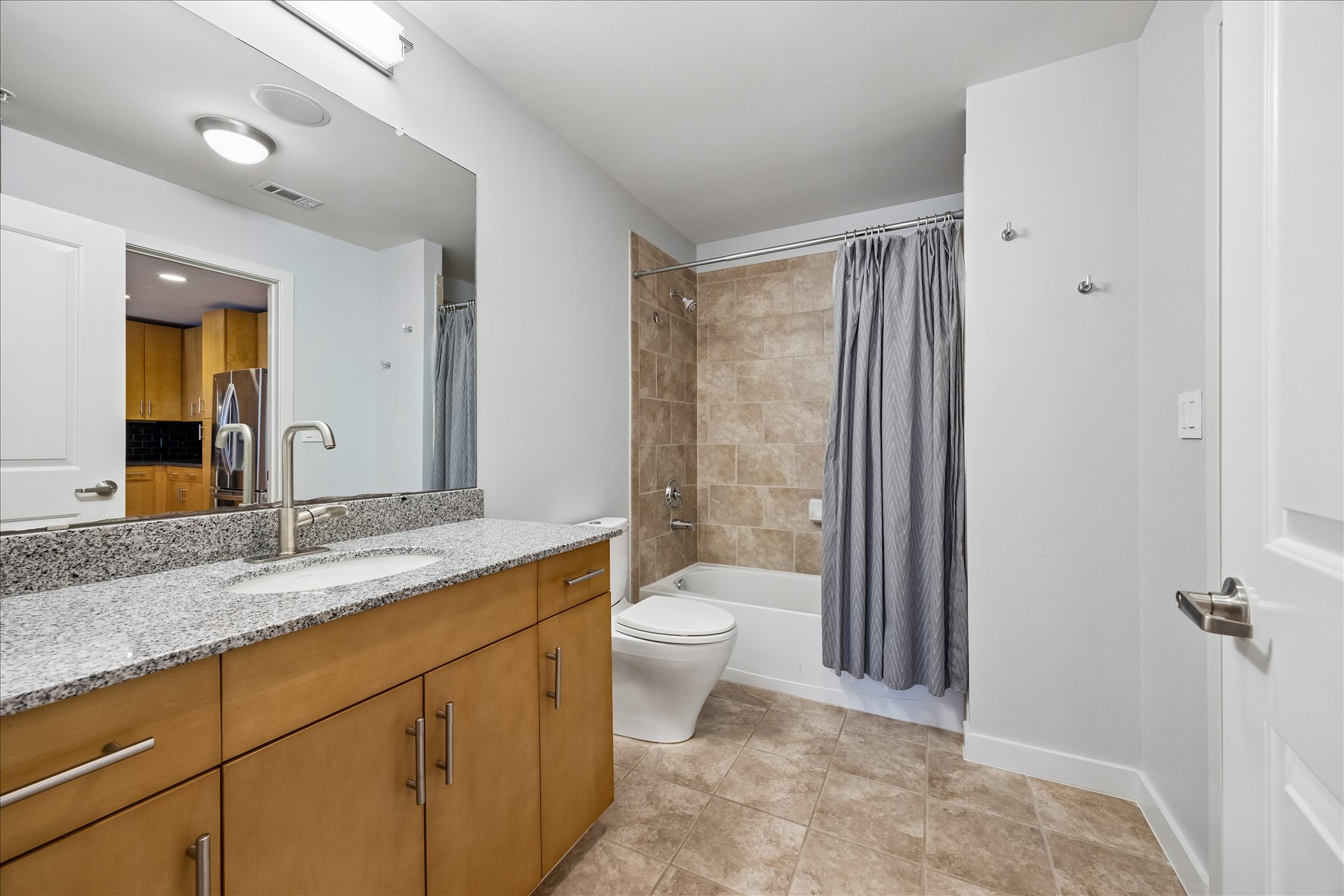 360 Nueces Street, Unit 2005 Austin, TX 78701 - Photo 15 of 35 Guest bathroom