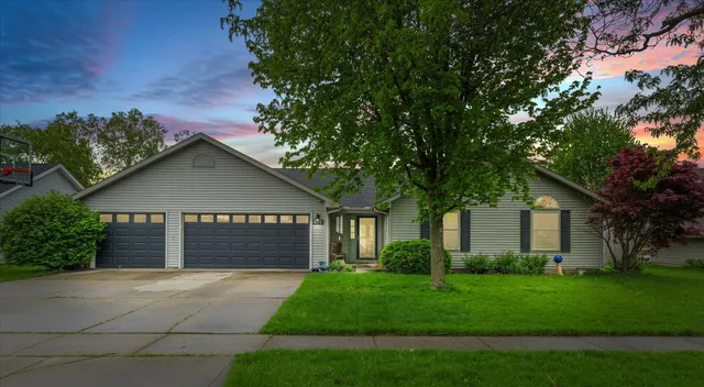 $300,000 | 510 Cedar Drive, St. Joseph, IL 61873