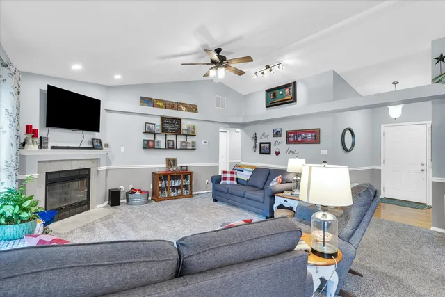 $300,000 | 510 Cedar Drive, St. Joseph, IL 61873