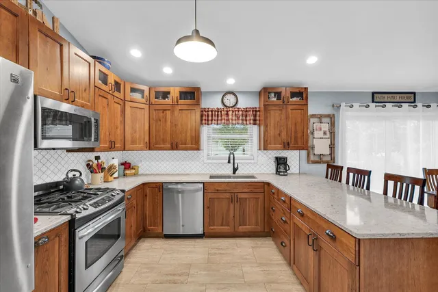 $300,000 | 510 Cedar Drive, St. Joseph, IL 61873