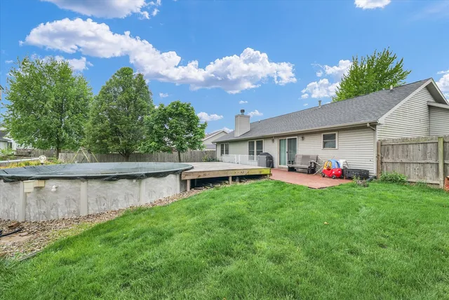 $300,000 | 510 Cedar Drive, St. Joseph, IL 61873