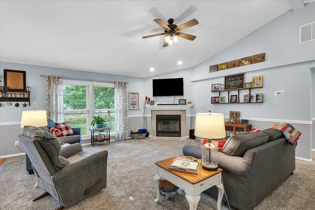 $300,000 | 510 Cedar Drive, St. Joseph, IL 61873