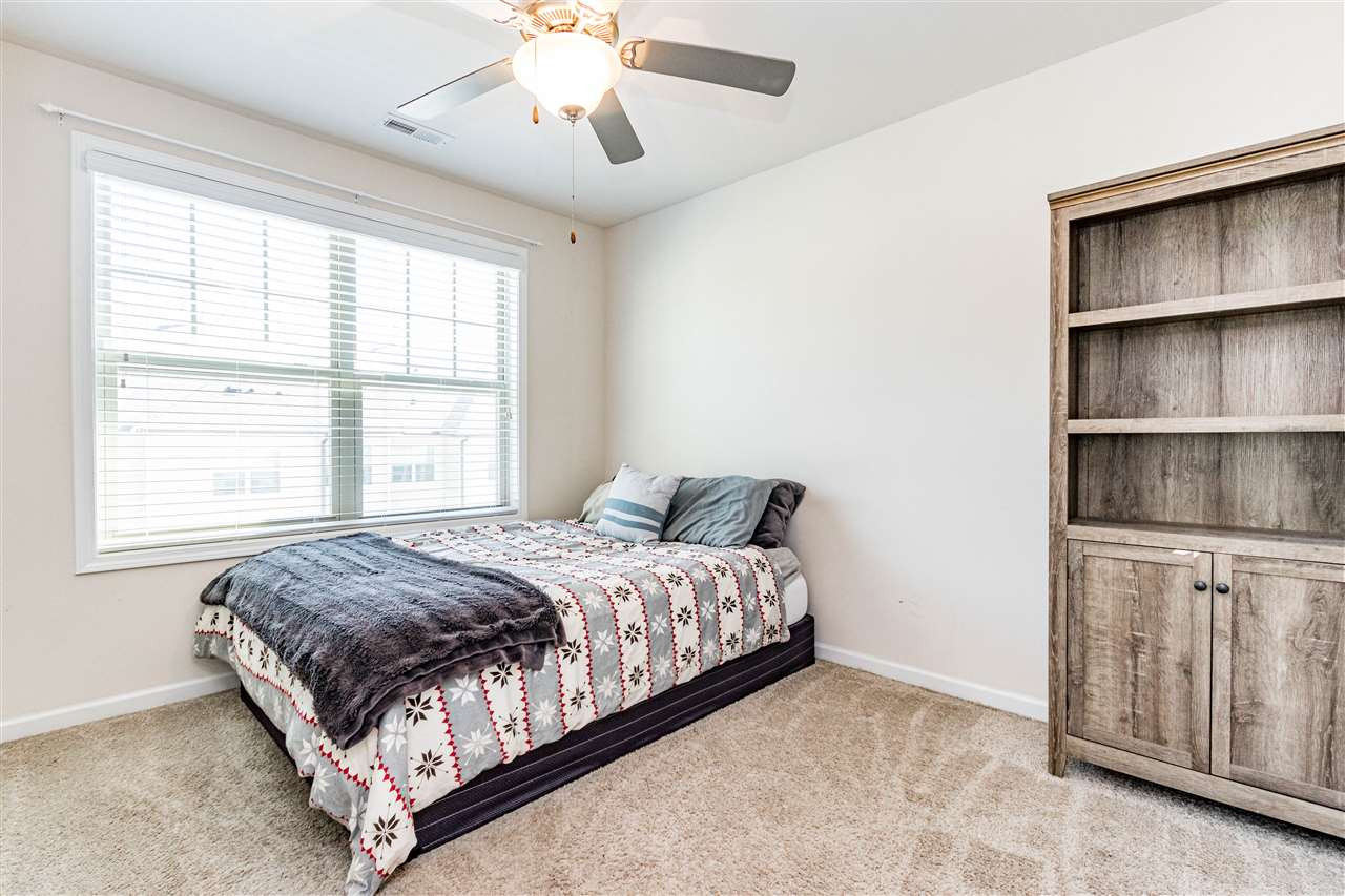 7802 Elmshire Way, Unit 731 Raleigh, NC 27616 - Photo 16 of 29 Bedroom