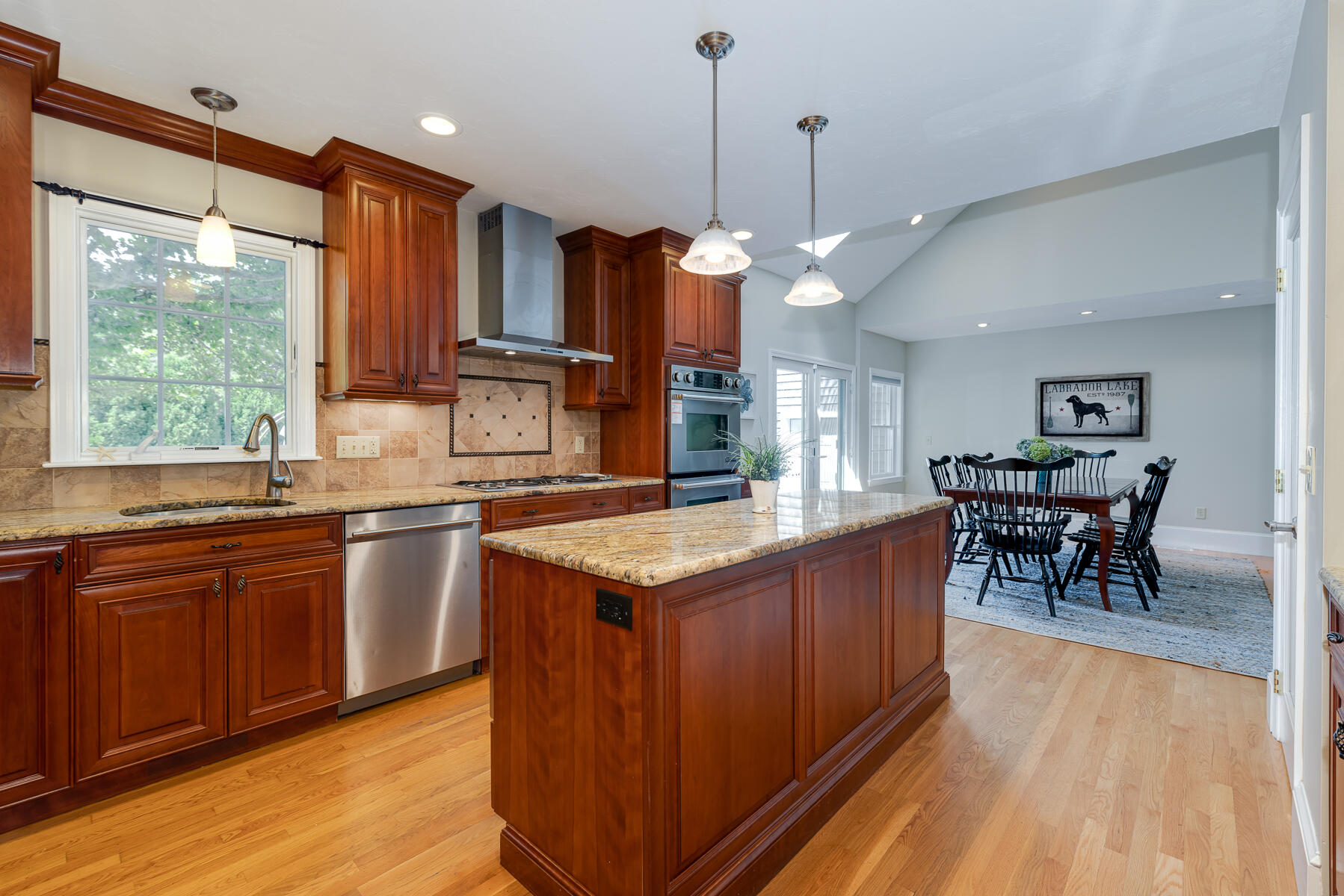 37 Whitmar Road Cotuit, MA 02635 - Photo 19 of 83 37 Whitmar-87