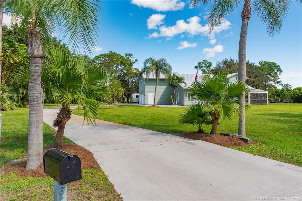 8721 Southwest Pitts Court Stuart, FL 34997 - Photo 7 of 50 Gallery Image 7