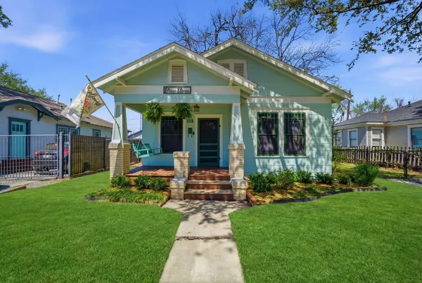 $2,850 | 1111 Winston Street, Houston, TX 77009